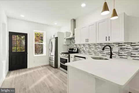 1218 N Alden St, Philadelphia, PA 19131