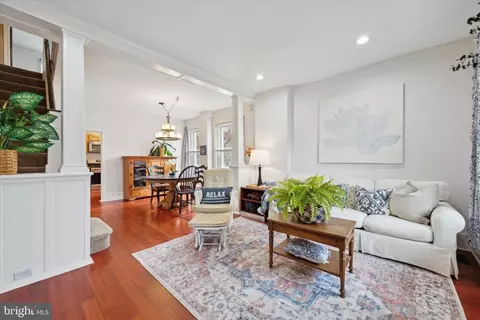 4021 Pechin St, Philadelphia, PA 19128
