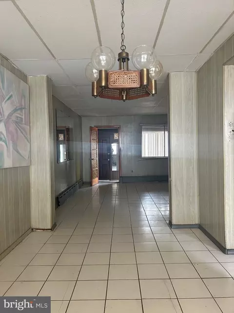 3017 S Carlisle St, Philadelphia, PA 19145