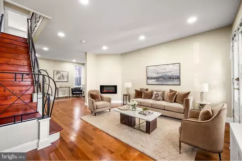 1414 N Redfield St, Philadelphia, PA 19151