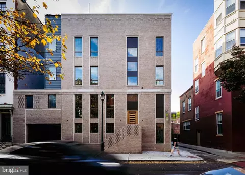1114 Cypress St, Philadelphia, PA 19107