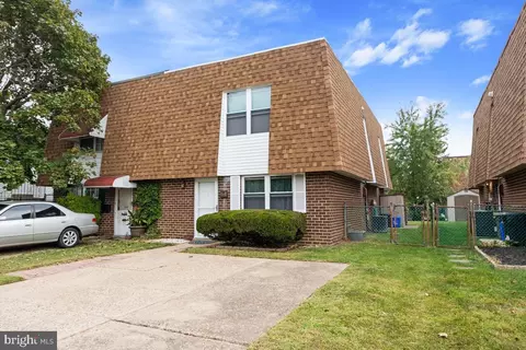 9847 Cowden St, Philadelphia, PA 19115
