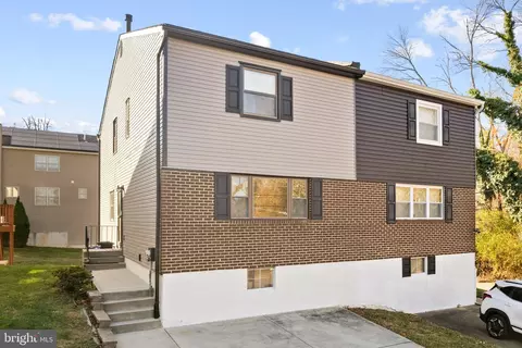 8116 Lawnton St, Philadelphia, PA 19128