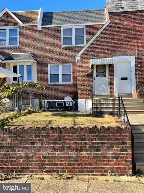 6926 Revere St, Philadelphia, PA 19149