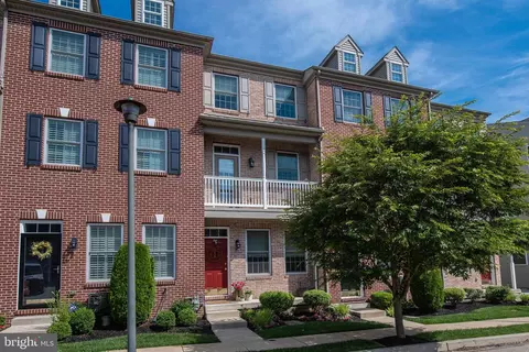 646 Keely Ct, Philadelphia, PA 19128