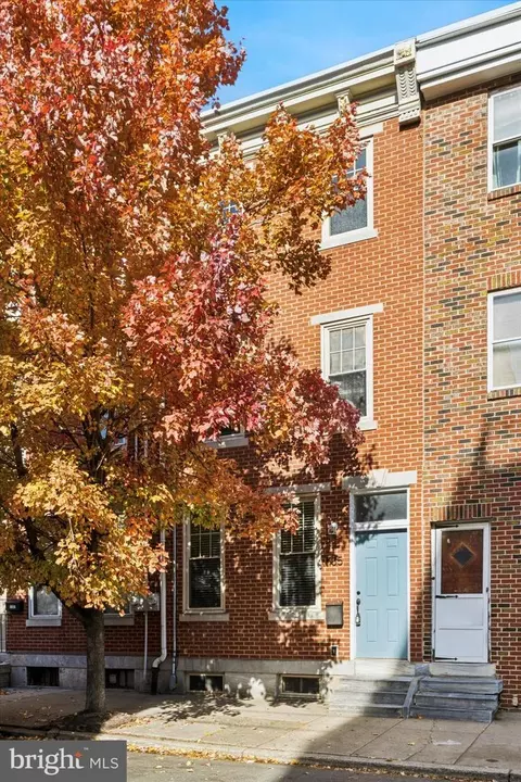 1105 Green St, Philadelphia, PA 19123
