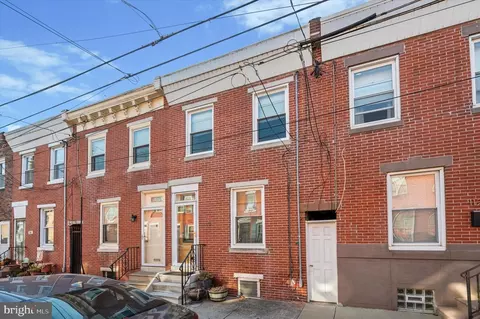 1126 Eyre St, Philadelphia, PA 19125