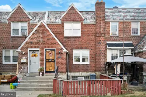 1238 Fanshawe St, Philadelphia, PA 19111