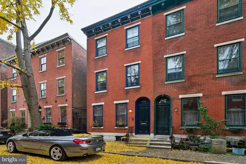 2206 Wallace St, Philadelphia, PA 19130