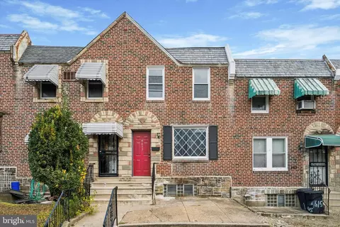 4617 Shelbourne St, Philadelphia, PA 19124
