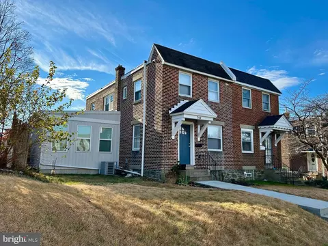 549 Fairway Ter, Philadelphia, PA 19128
