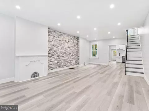 3811 Fairmount Ave, Philadelphia, PA 19104