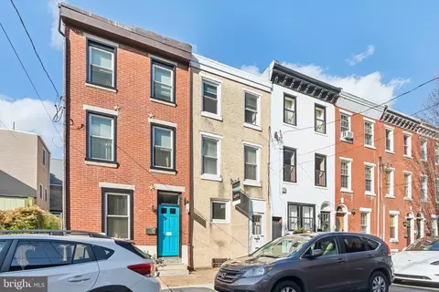 2304 Sepviva St, Philadelphia, PA 19125