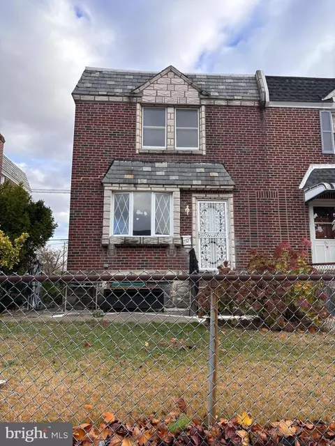 7327 Belden St, Philadelphia, PA 19111