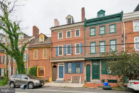 704 S Front St, Philadelphia, PA 19147