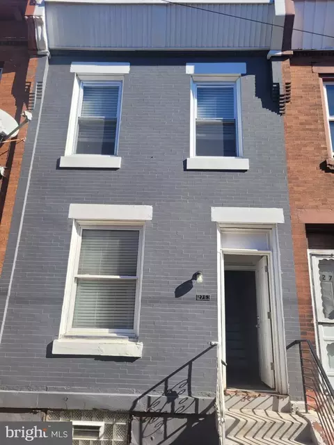 2753 N Garnet St, Philadelphia, PA 19132