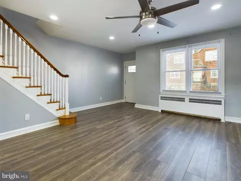 108 Sparks St, Philadelphia, PA 19120
