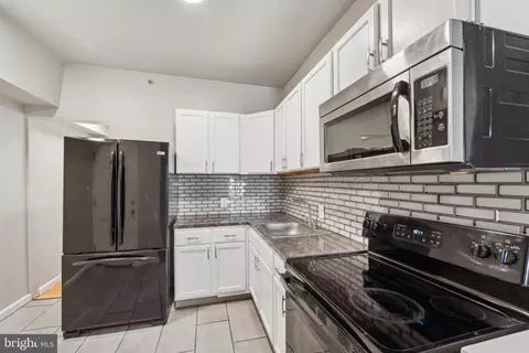 1615 W Westmoreland St, Philadelphia, PA 19140