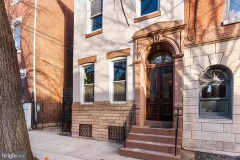 953 N 5th St, Philadelphia, PA 19123