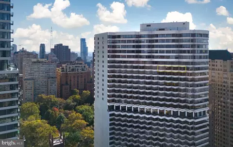 210 W Rittenhouse Sq #2702, Philadelphia, PA 19103