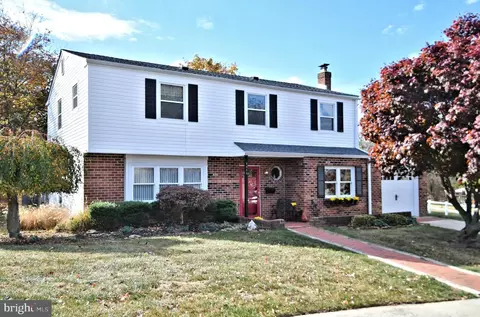 8648 Belfry Dr, Philadelphia, PA 19128