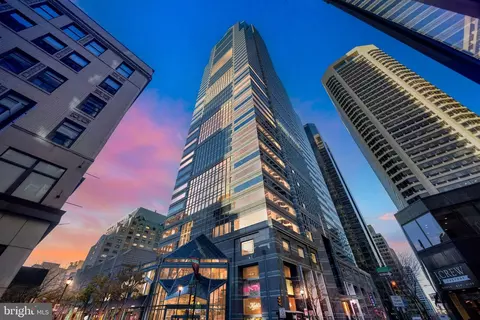 50 S 16th St #5102, Philadelphia, PA 19102