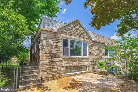 8700 Frontenac St, Philadelphia, PA 19152
