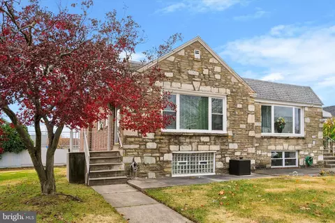 1832 Bowler St, Philadelphia, PA 19115