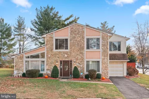 13354 Susan Ter, Philadelphia, PA 19116