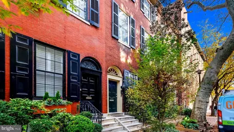 1011 Clinton St #3, Philadelphia, PA 19107