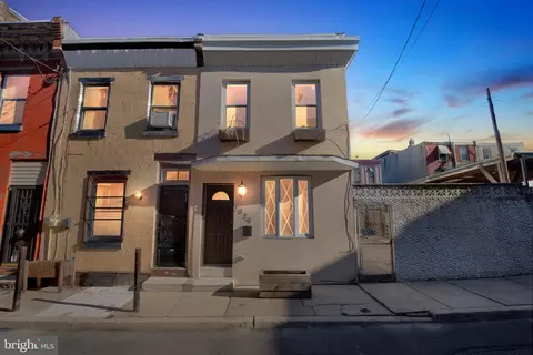 2029 Waterloo St, Philadelphia, PA 19122