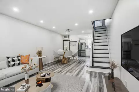 2533 S Mildred St, Philadelphia, PA 19148