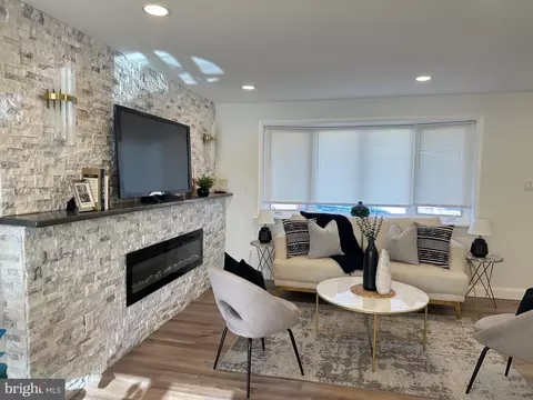 504 Rennard St, Philadelphia, PA 19116