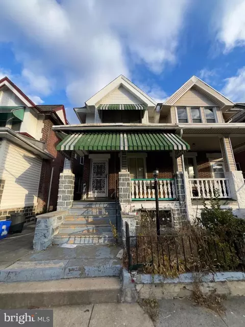 705 S 59th St, Philadelphia, PA 19143