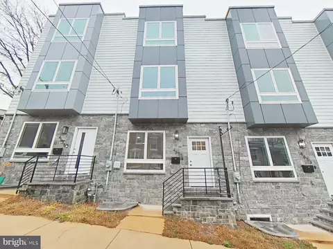 4653 Silverwood St, Philadelphia, PA 19128