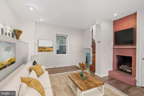 1314 Addison St, Philadelphia, PA 19147