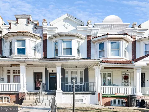 905 S 60th St, Philadelphia, PA 19143