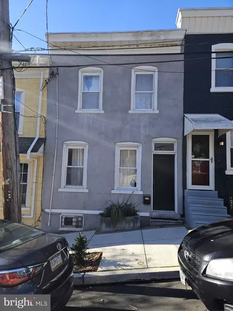4678 Wilde St, Philadelphia, PA 19127