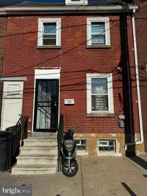 1937 Buckius St, Philadelphia, PA 19124
