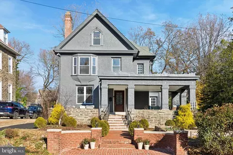 6715 Emlen St, Philadelphia, PA 19119