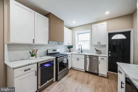 612 Morris St, Philadelphia, PA 19148