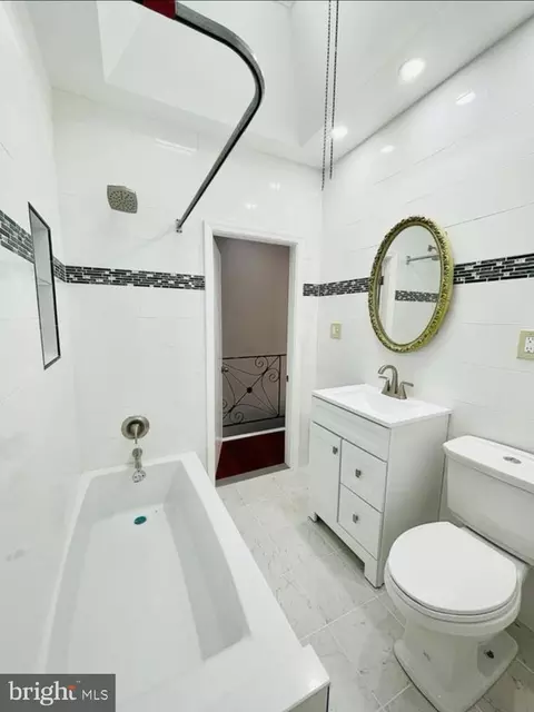 2244 S Lambert St, Philadelphia, PA 19145