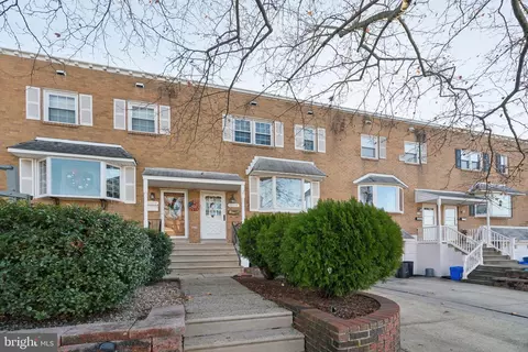 10111 N Canterbury Rd, Philadelphia, PA 19114