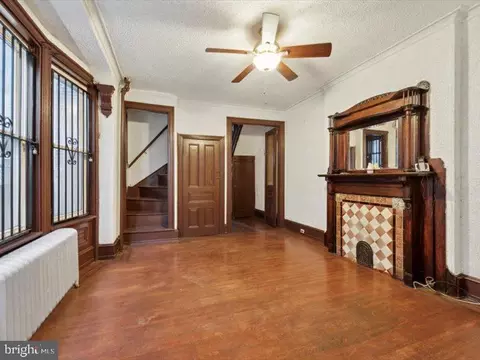 2330 N 7th St, Philadelphia, PA 19133