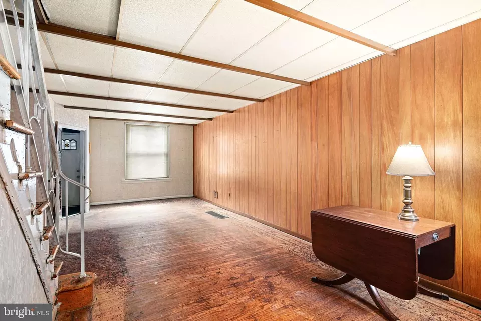 Living - 2639 Bainbridge St, Philadelphia, PA 19146 photo 3 of 5
