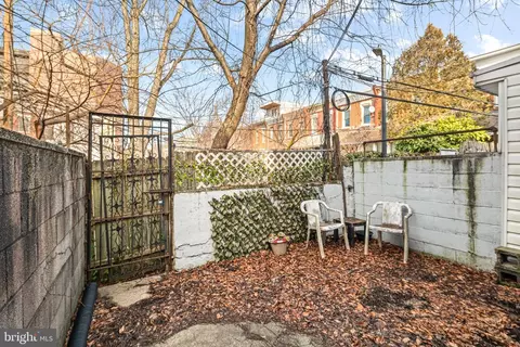 Exterior - 2639 Bainbridge St, Philadelphia, PA 19146 photo 1 of 1
