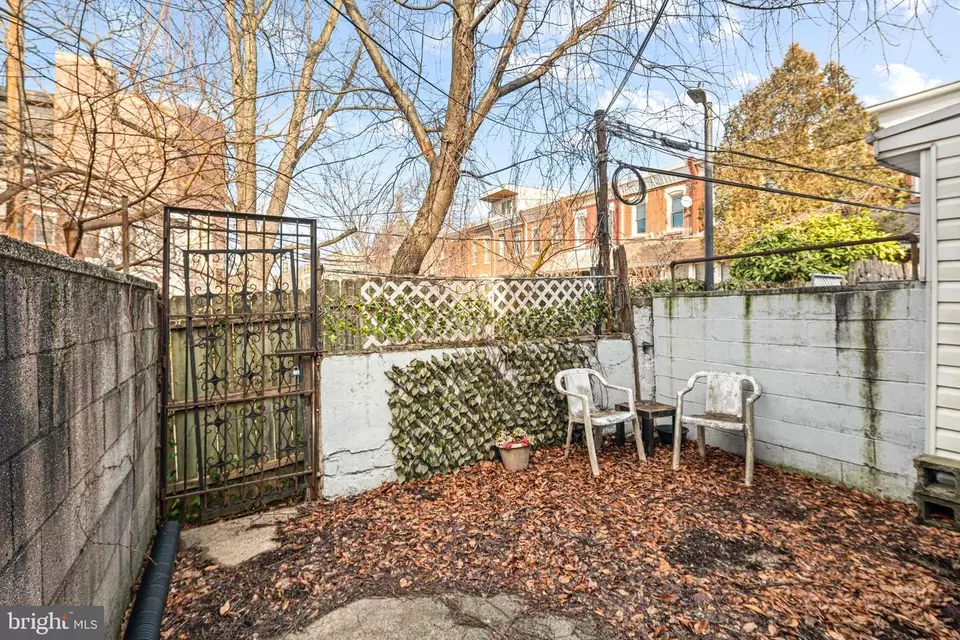 Exterior - 2639 Bainbridge St, Philadelphia, PA 19146 photo 1 of 1