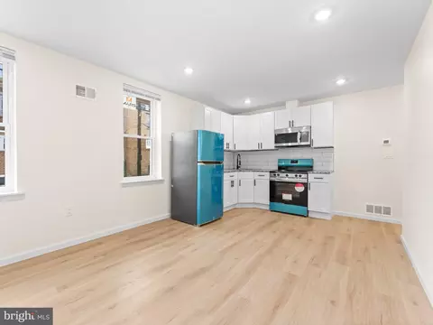 5642 Matthews St, Philadelphia, PA 19138