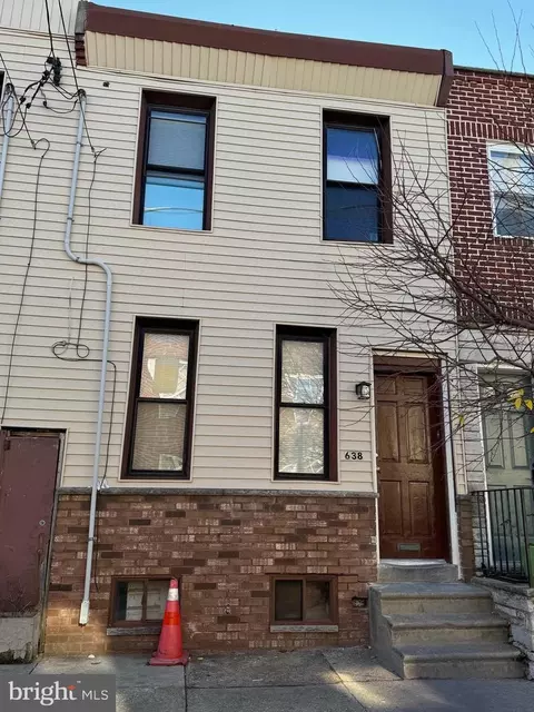 638 Fernon St, Philadelphia, PA 19148