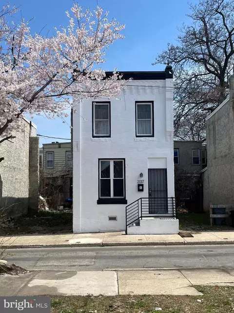 2137 N Dover St, Philadelphia, PA 19121